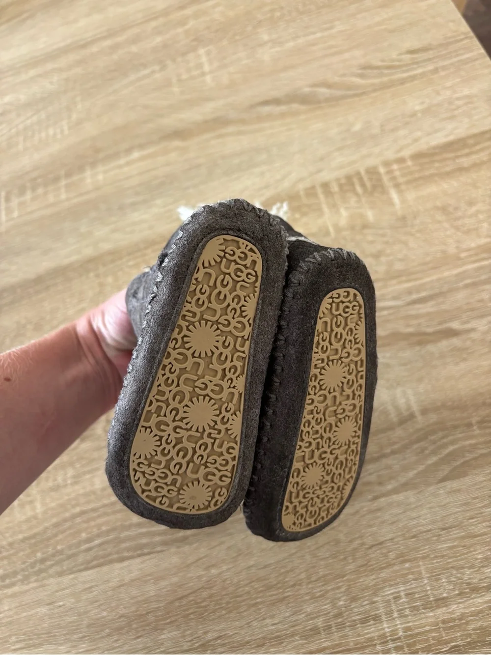 UGG Caden baby boots size 2/3